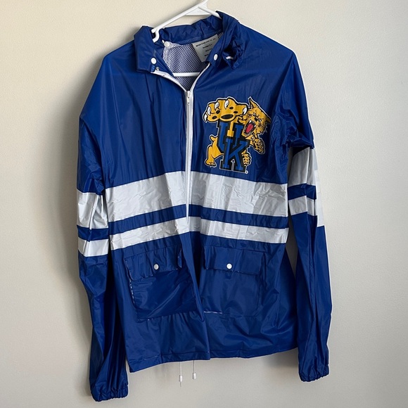 Vintage Jackets & Blazers - Vintage University of Kentucky Wildcat Blue and White Rain Jacket
